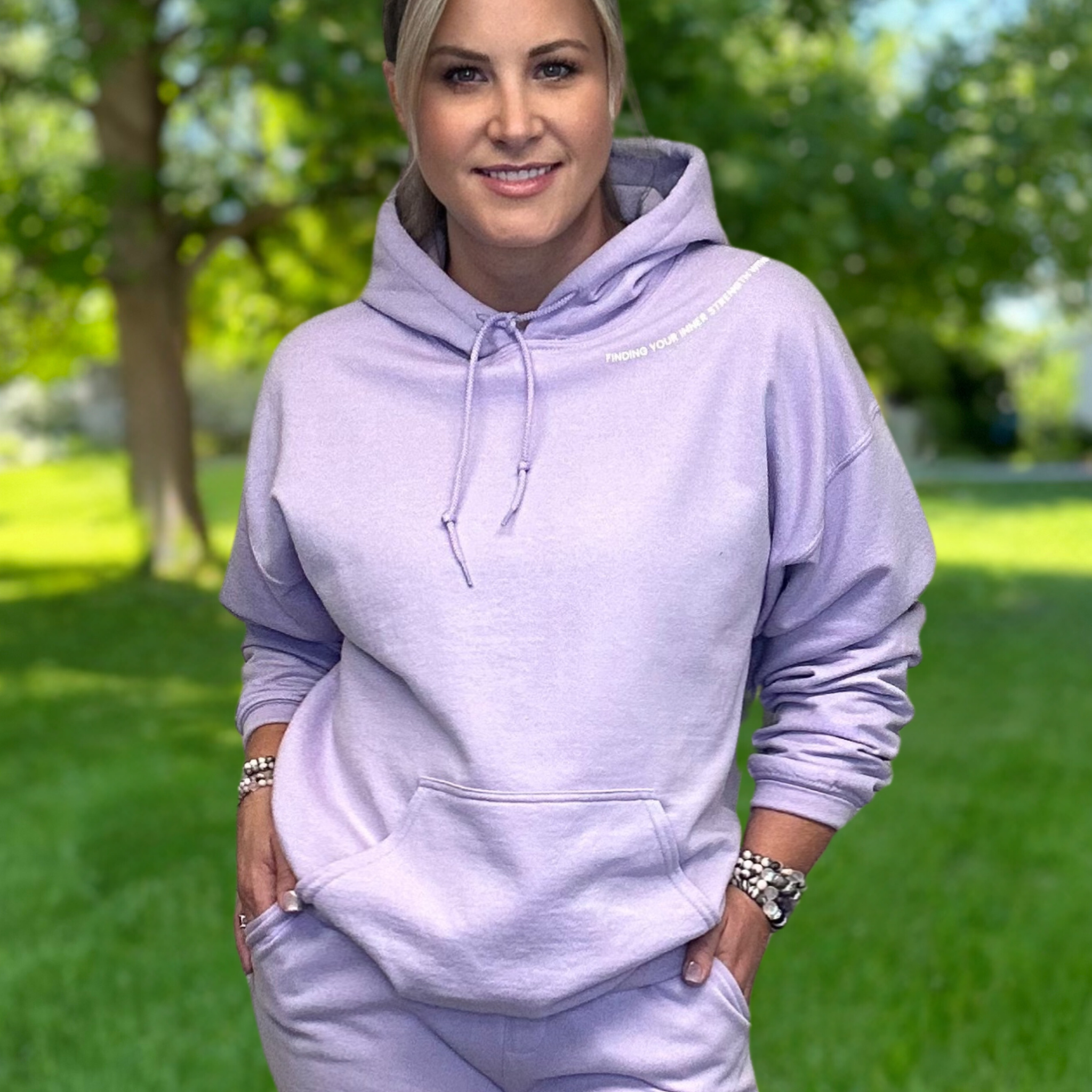 9/4まで価格BONB A PILL Hoodie flexwitme Oversized Hoodie | 5 Second Rule Bracelet